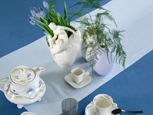 Espresso cup with flower handle