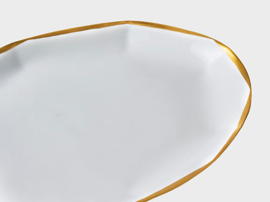 Tablett | 19 cm | 1818 | weiß biskuit glasiert mit Goldstaffage