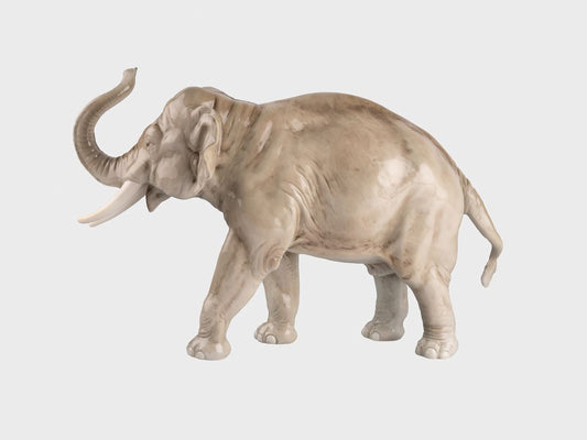 Elefant mit Rüssel aufwärts | 811a | 24 cm | Unterglasurmalerei