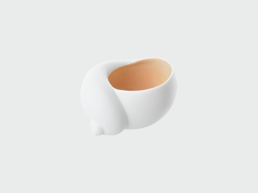 Snail salt and pepper left | 1707b | 2588L | outside white biscuit and inside inglaze fond mussel