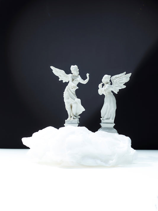 Engel mit Flöte | 867 | 18 cm | glasiert und elfenbeinfarbig gebrannt